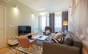Vitosha Blvd Luxury 2-Bedroom, 2-Bathroom With Balcony