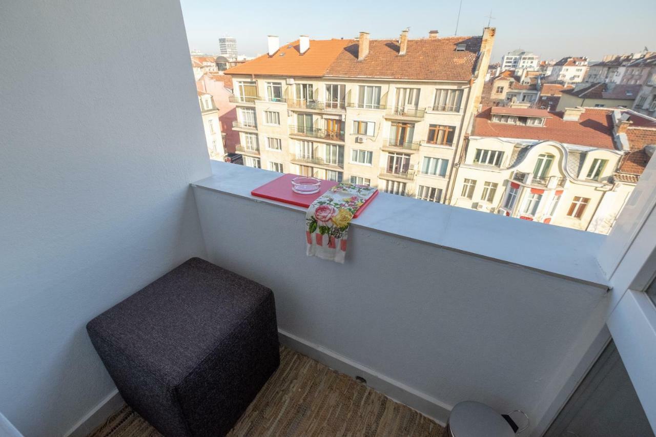 Vitosha Blvd Luxury 2-Bedroom, 2-Bathroom With Balcony Sofya Dış mekan fotoğraf