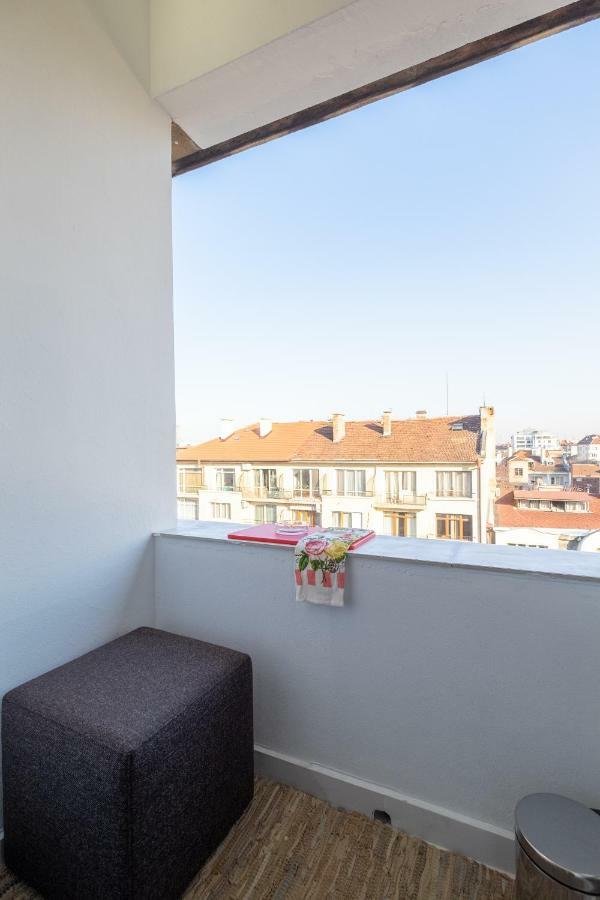 Vitosha Blvd Luxury 2-Bedroom, 2-Bathroom With Balcony Sofya Dış mekan fotoğraf